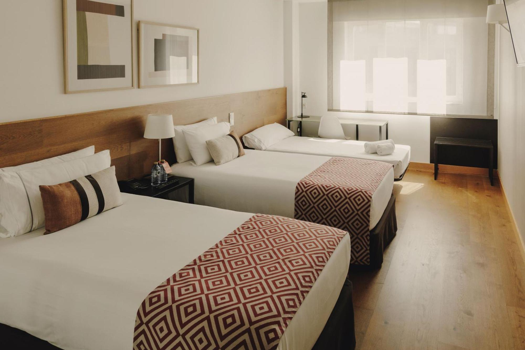 Habitación Doble con cama supletoria - 1 o 2 camas (2 adultos + 1 niño)